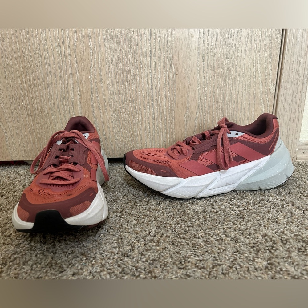 Adidas Women's Adistar Running Shoes Burgundy Red White Gray Size 8 Athletic Run